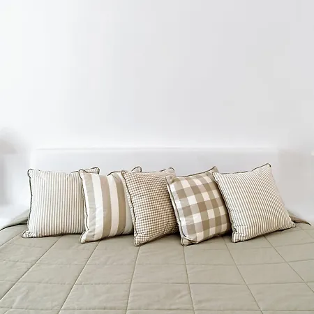 فندق Evgenia & By Calm Collection 3*